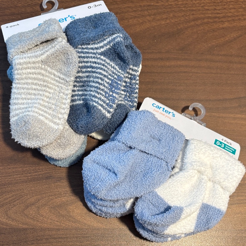 NEW Carters 0-3 months socks